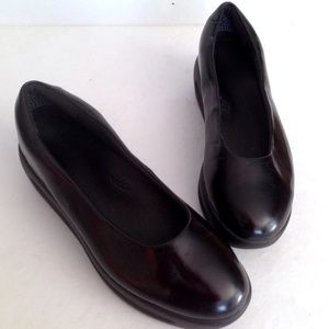 Black Patent Leather Upper 8.5 Wedge